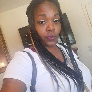 Meet your Posher, Marsha